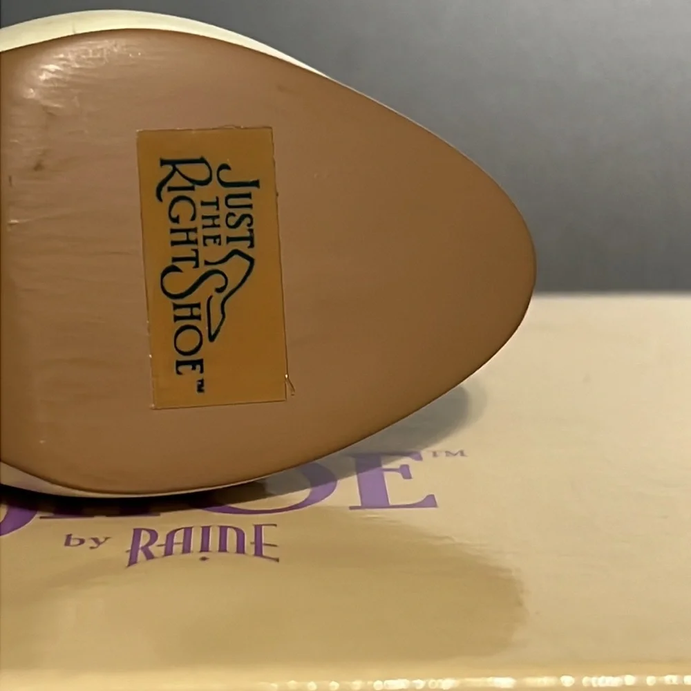 Just the Right Shoe “Jeweled Heel Pump” #25011 Miniature Collectible in Box